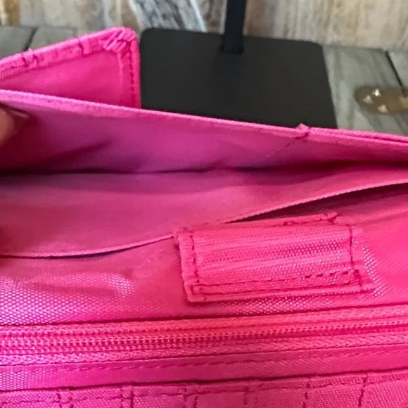 Spartina 449 Black Verdier Market Wallet with Pink and Brown Flowers - Picture 7 of 10